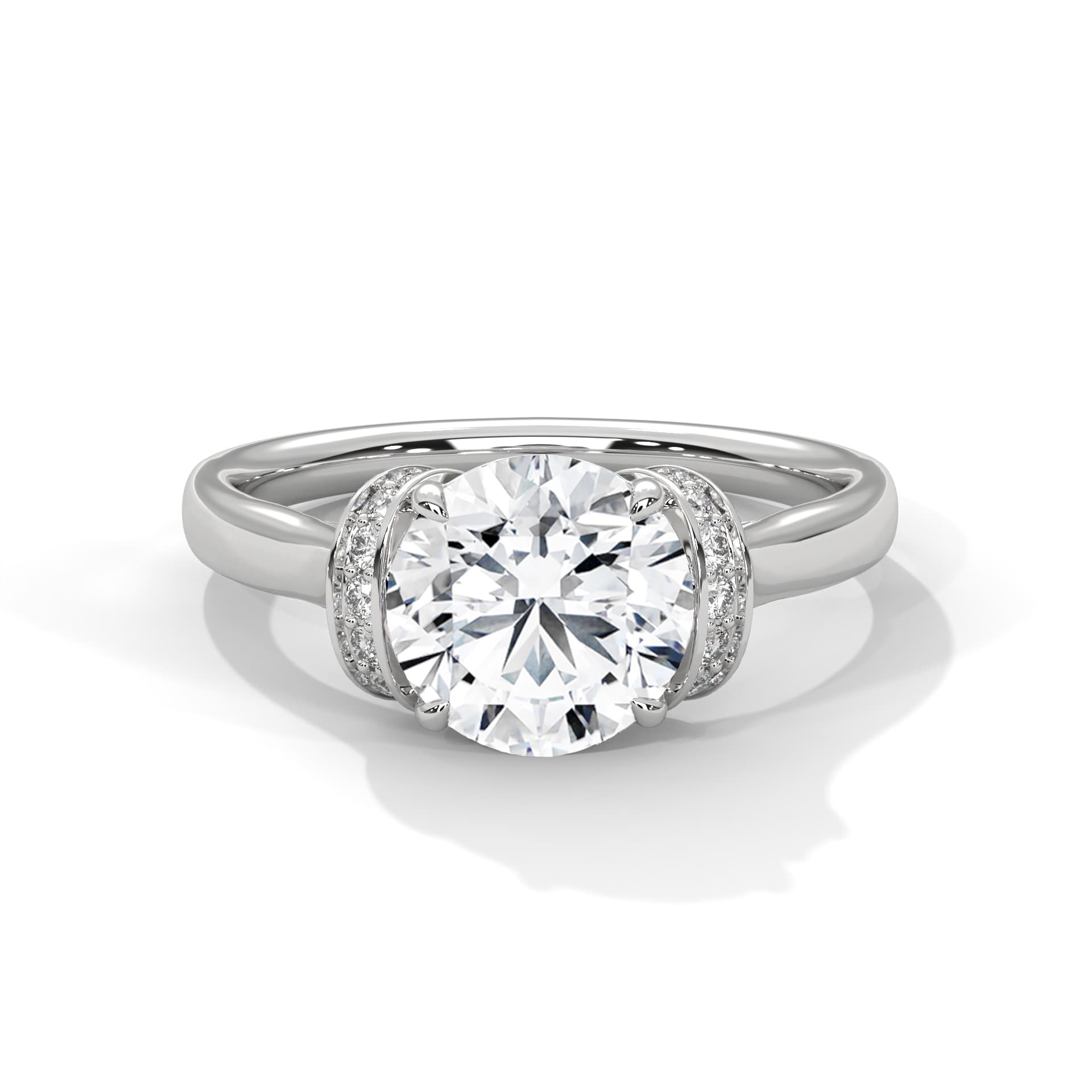 Vintage Ring With Round Diamond In White Gold